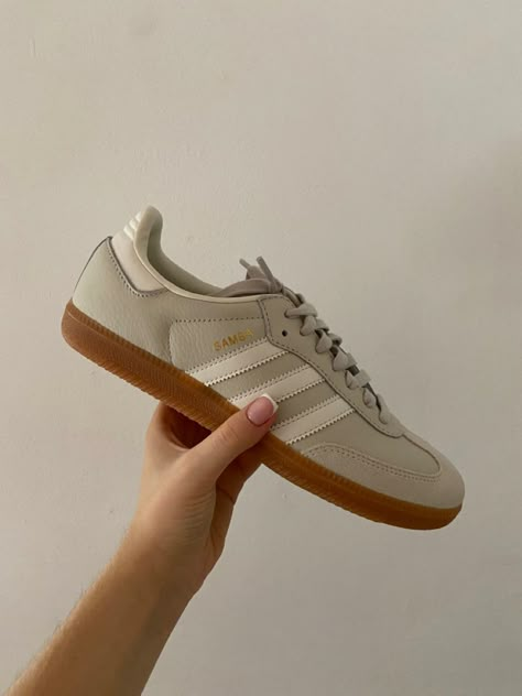 Adidas Samba Beige Outfit, Beige Sambas, Cream Sambas, Adidas Samba Beige, Tan Adidas Shoes, Adidas Shoes Samba, Tan Adidas, Samba Sneakers, Samba Og Shoes