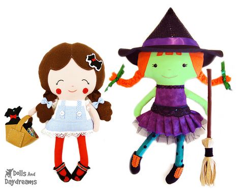 Halloween Sewing Patterns, Dolls And Daydreams, Animals Crafts, Halloween Sewing, Wicked Witch Of The West, Toy Animals, Sewing Stuffed Animals, Witch Doll, Doll Sewing