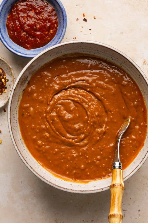 Low Calorie Peanut Sauce, Copycat Big Mac Sauce, Copycat Big Mac, Low Calorie Peanut Butter, Homemade Peanut Sauce, Big Mac Sauce, Mac Sauce, Noodles Chicken, Peanut Sauce Recipe