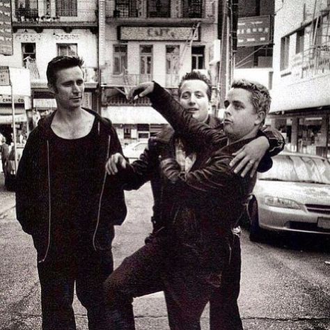 Green Day Warning, Hello Green, Album Photoshoot, Billy Talent, Billie Green Day, Jason White, Mike Dirnt, Green Day Billie Joe, Chinatown San Francisco