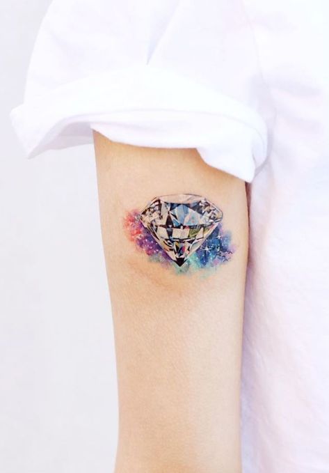 Small Diamond Tattoo, Tattoo Leopard, Diamond Tattoo Designs, Diamond Tattoo, 12 Tattoos, Gem Tattoo, Jewel Tattoo, Diamond Tattoos, Muster Tattoos