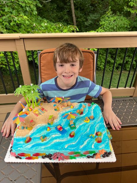 Fish Birthday Cake Ideas, Fish Cake Birthday, Teddy Grahams, Hawaiian Birthday, Beach Cakes, Bday Party Theme, Beach Birthday, Shark Party, Summer Parties