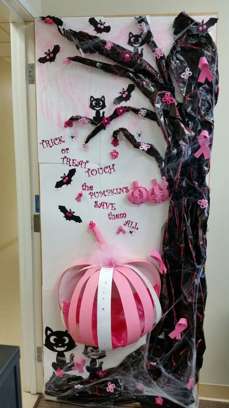 Pink Out Classroom Door Decorations, Pink October Ideas For School, Halloween Door Contest Ideas, Halloween Door Decorations Contest, Diy Halloween Door Decorations, Halloween Classroom Door, Halloween Diy Door, Halloween Classroom, Adornos Halloween