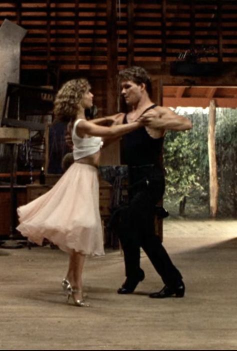 Almost Famous Couples Costume, Hollywood Costume Ideas Couples, Dirty Dancing Costume Couples, Dirty Dancing Halloween Costume, Dirty Dancing Outfits, Dirty Dancing Costume, Swing Dance Outfit, Baby Dirty Dancing, Funny Couple Costumes