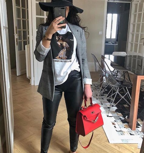 Look Legging, Paris Mode, Traje Casual, Classy Fashion, Fashion Hacks, Looks Street Style, Classy Casual Outfits, Brunch Outfit, Fall Fashion Outfits