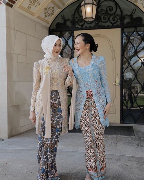 Kebaya Wisuda Simple Hijab, Kebaya Ideas Hijab, Wisuda Style, Kebaya Wisuda Hijab, Kutu Baru Modern, Hijab Formal, Outfit Ideas Muslim, Kebaya Simple, Indonesian Kebaya