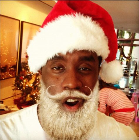 . Diddy Party Pfp, Kanye West Christmas, Celebrities Pfp, Xmas Pfp, Kanye West Photo, Friday After Next, Celebrity Christmas, Pfp Christmas, Beyonce Rihanna