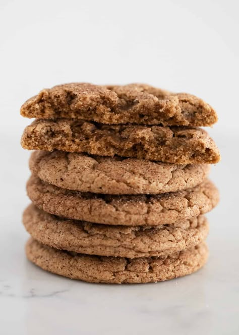 Spice Cake Mix Cookies (3 ingredients!) - I Heart Naptime Spice Cake Cookies, Spice Cake Mix Cookies, Spice Cake Mix Recipes, Red Velvet Cake Mix Cookies, I Heart Naptime, Cake Mix Cookie Recipes, Spice Cake Mix, Best Christmas Cookies, Spice Cookies