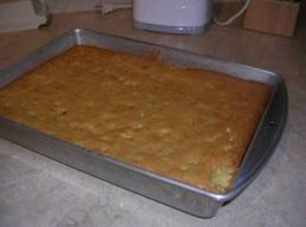 Chew Bread Recipe Chew Bread, Chocolate Chip Pan Cookies, Baker Board, Refreshing Recipes, Sunshine Cake, Pan Cookies, Applesauce Cake, Breaking Bread, Cream Cheese Pound Cake