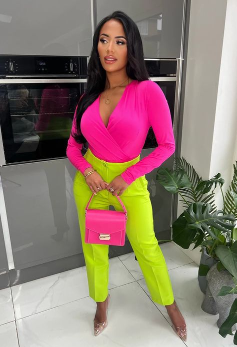 Green And Pink Outfit, Color Blocking Outfits, Green Trousers, Pink Boutique, Killer Heels, Green And Pink, Pink Outfit, Lime Green, Fabric Care