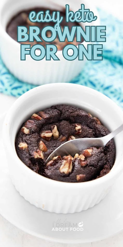 This keto brownie in a mug is gooey and decadent, and serves just one person. It's the perfect single-serve dessert when you need chocolatey goodness but you don't want the leftovers. Keto Brownie In A Mug, Keto Mug Brownie, Mug Brownie Recipes, Mug Brownie, Keto Mug, Keto Treats, Brownie In A Mug, Single Serve Desserts, Keto Mug Cake