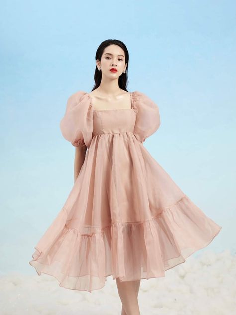 Cute Frocks For Women Korean, Party Frocks For Teenagers, Korean Frocks For Women, Korean Frocks, Aesthetic Frocks, Frocks For Teenager, New Style Dress, Maxi Dress Styles, Latest Maxi Dresses