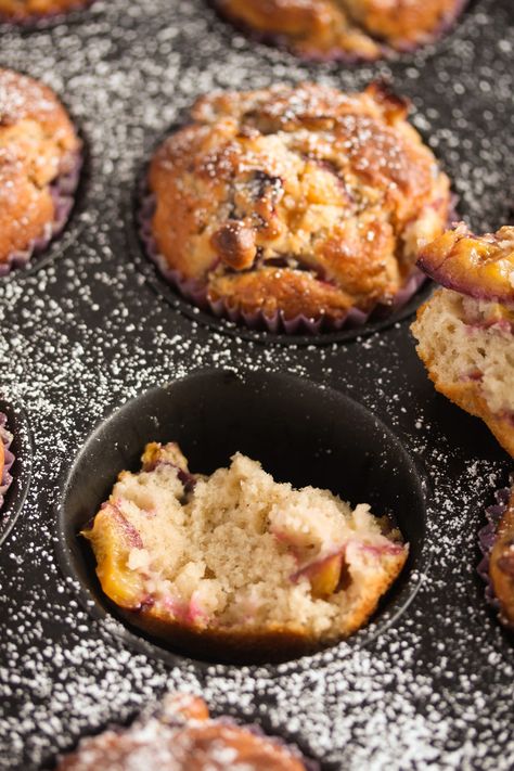 These golden plum muffins are made with only eight ingredients and are ready in about 30 minutes. A perfectly delicious autumnal treat that will make your day. #whereismyspoon #plummuffins #fallmuffins #autumnmuffins #muffinrecipes #muffins #plumrecipes #plumdesserts #easymuffins #easydessert #yummymuffins Muffins With Yogurt, Canning Plums, Plum Muffins, Plum Dessert, Plum Butter, Fall Muffins, Golden Plum, Plum Recipes, German Baking