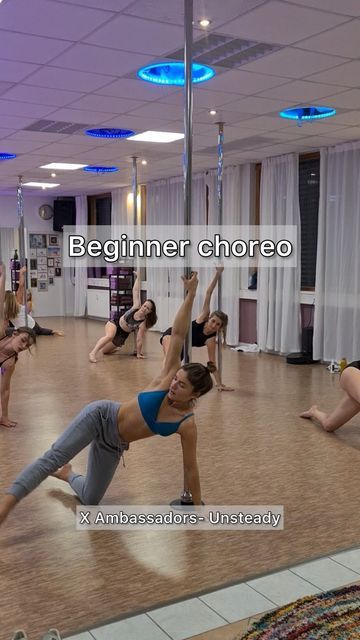 Pole Dance Studio | Rosenheim 🇩🇪 on Instagram: "An easy choreo that does not require much strength, but goes more into coordinating the tricks in order to get fluid movement. We teach this in Level 2 Tricks & Choreo Level, after around 6 months of Pole Dance. Each level in our studio takes 8 weeks to be completed, after which you can go further in the next level, you can choose to repeat the same one or go lower and repeat the basics. #polechoreo #polestatic #pdstatic #poleclass #poleroutine # Pole Dance Basics, Low Flow Pole Dance, Easy Pole Tricks, Pole Choreography, Pole Dance Debutant, Pole Dancing For Beginners, Pole Dance Studio, Pole Classes, Pole Sport