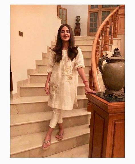 Dressing Design Ideas, Iqra Aziz Dresses, College Dress, Dressing Design, Lehenga Saree Design, Pakistani Formal Dresses, Embroidered Dresses, Iqra Aziz, Pakistani Fashion Casual