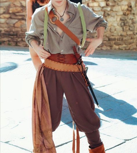 Fantasy Outfits Male Casual, Guy Ren Faire Outfit, Ren Faire Masc, Androgynous Fantasy Outfit, Peasant Clothes Male, Adventure Outfit Aesthetic, Masc Ren Fair Outfit, Ren Faire Men, Merchant Outfit