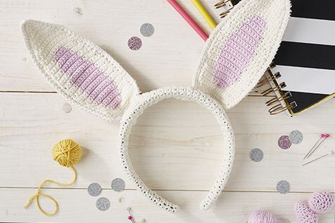 Free crochet bunny ears headband pattern Bunny Ears Pattern, Bunny Ears Crochet, Crochet Bunny Ears, Bunting Tutorial, Crochet Easter Basket, Punching People, Bunny Ears Headband, Simply Crochet, Easter Bunny Ears