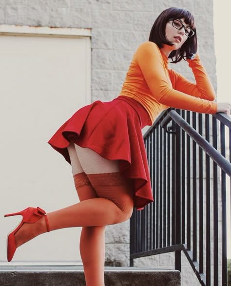 Velma Cosplay, Daphne And Velma, Jessica Nigri, Dress With Stockings, Cute Cosplay, Anime Cosplay, Cosplay Outfits, Cosplay Costumes, Video Games