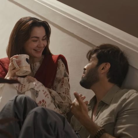 #haniaamir #hania Kabhi Mein Kabhi Tum Pics, Kabhi Main Kabhi Tum Drama, Pakistani Couple, Pakistan Drama, Muslim Wedding Photography, Desi Love, Disney Characters Wallpaper, Hania Amir, Movies Quotes Scene