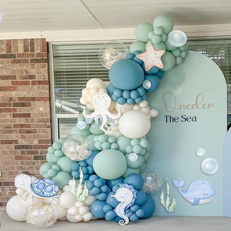 Green Balloon Arch, Sea Birthday Party Decorations, Ocean Baby Shower Theme, Beach Theme Birthday, Ocean Baby Showers, Ocean Birthday Party, Mermaid Theme Birthday Party, Ocean Birthday, Blue Fog