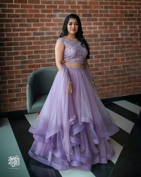 Pastel Gowns Indian, Lehanga Sets For Women, Lehenga Designs For Reception Indian, Long Frocks For Reception Indian, Crop Top Lehenga For Reception, Reception Skirt And Top, Plus Size Lehenga Designs, Plus Size Gowns Indian, Plus Size Lehenga Indian