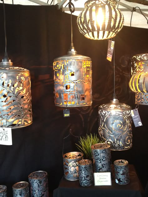 Tin lanterns Crafts With Aluminum Cans, Tin Cans Ideas, Tin Can Diy, Can Lanterns, Tin Can Lanterns, Soda Can Art, Soda Can Crafts, Recycled Tin Cans, Tin Can Art