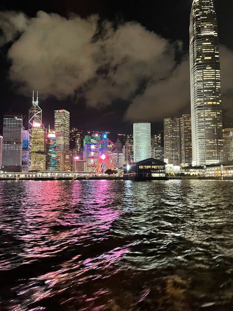 Hong Kong skyline Hong Kong Wallpaper Desktop, City Skyline Aesthetic, Hong Kong Aesthetic, Shanghai Aesthetic, China Vacation, Hong Kong Night, Hong Kong Skyline, Hong Kong City, Pretty City