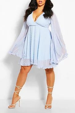 Plus Dobby Chiffon Wide Sleeve Skater Dress Graduation Dress Plus Size, Plus Size Shirt Dress, Plus Size Black Dresses, Plus Dress, Big Hug, Plus Size Party Dresses, Bleu Pastel, Plus Size Formal Dresses, Skater Dresses