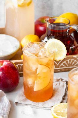 Cosmic Crisp® Apple Arnold Palmer - Apple Simple Syrup, Cosmic Crisp Apple, Apple Tea, Crisp Apple, Delicious Drink Recipes, Homemade Lemonade, Arnold Palmer, Homemade Apple, Entertaining Recipes