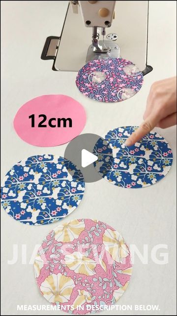 @jia.sewing on Instagram: "Coaster🌸✨ | DIY | Quick Sewing Tips No.107 #diy #sewing #sewingtips #sewingtipsandtricks #quicksewingtips #seamstress #tailor #jia-sewing   Measurements: 12cm" Coaster Diy, Sewing Measurements, Quilted Coasters, Diy Sewing Gifts, Fabric Crafts Diy, Sewing Cushions, Sac Diy, Fabric Christmas Ornaments Diy, Sewing Easy Diy