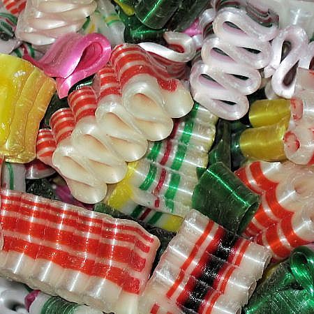 Ribbon Candy, my grandpa used to always have this in his house for X-mas. Ribbon Candy, Childhood Memories 70s, Vintage Candy, Vintage Memory, Old Fashioned Christmas, Oldies But Goodies, Christmas Past, Christmas Memory, Noel Christmas