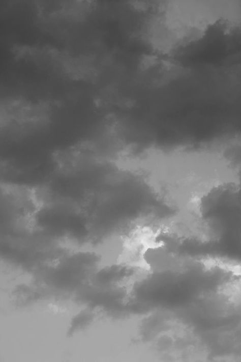 @gwsces Grey Black White Aesthetic, Sky Pictures Black And White, Black And Grey Background Aesthetic, Black And White Clouds Aesthetic, Grey Aesthetic Wallpaper Ipad, Black And White Phone Background, Gray Clouds Aesthetic, Black And White Phone Aesthetic, Basic Background Aesthetic