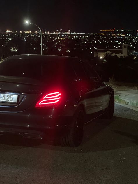 Mercedes benz night mafia Mercedes Benz Aesthetic Night, Mercedes Night Snap, Mercedes Benz Night Drive, Mercedes At Night, Mercedes Night Drive, Mercedes Fake Story, Dark Ness, Summer Instagram Pictures, Black Mercedes Benz