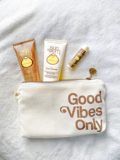 Sun Bum Aesthetic, Sun Bum Products, Skincare Stuff, Beachy Girl, Summer Necessities, Coconut Lip Balm, Beauty Aesthetic, Sun Bum, Suntan Lotion