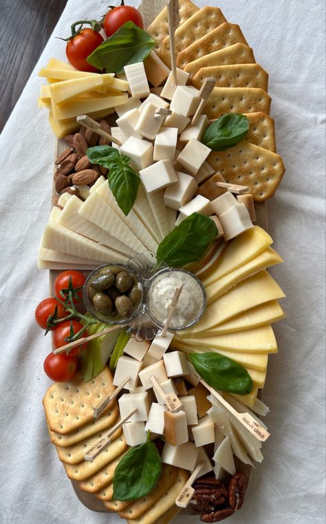 Cheese board • The perfect summer italian cheese board 🧀🍅🫒 Cheese Board Italian, Garden Party Cheese Board, Cheese Board Presentation, Italian Food Platter, Cheese Board Without Meat, Italian Cheese Platter, Cheese Plater Ideas Party Platters, Cheeseplate Cheese Boards, Italian Catering Ideas