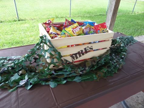 Cute wooden box idea Call Of Duty Birthday Party Decorations Diy, Army Party Ideas For Adults, Camo Centerpiece Ideas, Army Birthday Food Ideas, Diy Call Of Duty Birthday Party, Cod Birthday Party Call Of Duty, The Last Of Us Birthday Theme, Army Birthday Party Ideas Decoration, Boys Army Birthday Party