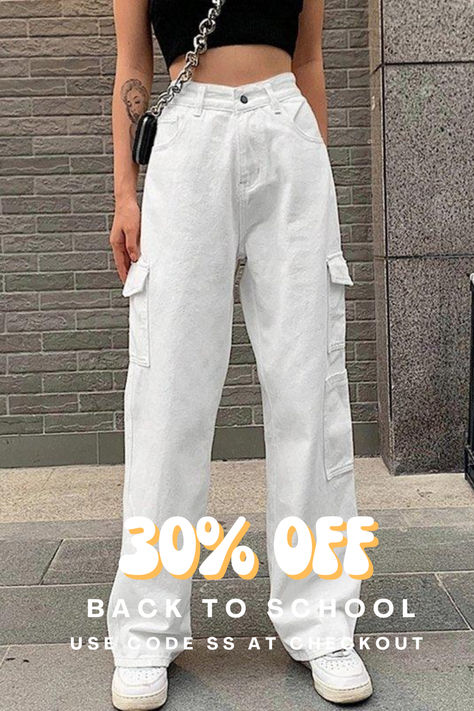 Free Shipping High Waist Pocket Stitching For Slimming Cargo Jeans at HouseofHalley Preppy Punk, Jeans Online Store, Egirl Clothes, Pocket Stitching, Street Y2k, Vintage Preppy, 90s Fashion Outfits, Striped Long Sleeve Tee, Sweater Tank Top