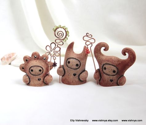 Magic Staff, Ceramic Monsters, Toy Art, Cute Polymer Clay, Clay Figurine, Clay Animals, Cute Clay, Clay Art Projects, Clay Figures