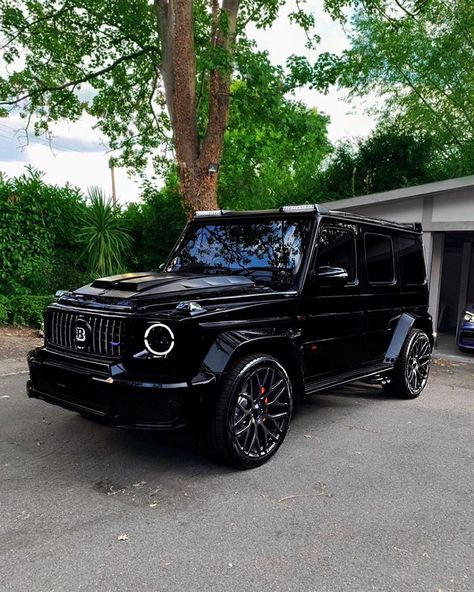 Mercedes Supercar, Mercedes Jeep, Black Mercedes, Black Mercedes Benz, Dream Cars Mercedes, Mercedes G Wagon, Benz G Class, Mercedes Benz G Class, Luxurious Cars