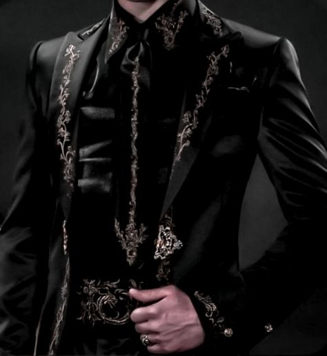 Fantasy Aesthetic Outfits, Masquerade Suit, Masquerade Aesthetic, Aesthetic Outfits Male, Gothic Suit, Prince Suit, Outfits Male, Masquerade Outfit, Vampire Clothes