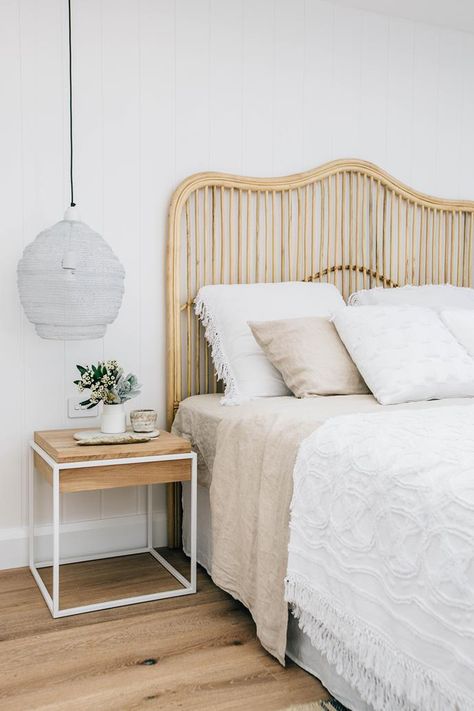 Create a luxurious, coastal-inspired bedroom with Kyal and Kara's bedroom styling tips. From linen sheets, to the perfect mattress, find out how to create a restful haven with a year-round summer vibe. Kyal And Kara, Guest Room Essentials, Summer Bed, Interior Boho, Summer Bedroom, Bedroom Styling, Inspired Bedroom, Coastal Vibes, Coastal Bedrooms