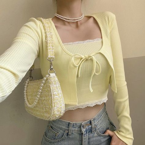 Outfit Croptop, Cutesy Aesthetic, Tie Up Crop Top, Crop Top For Women, Aesthetic Girly, Yellow Outfit, Causual Outfits, Top For Women, Kpop Outfits