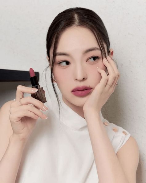 💄 Stepping up my lip game with MUZIGAE MANSION's Moodwear Blur Lipstick! 💋 This Korean beauty essential is all about effortless chic, delivering a soft, blurred effect that's perfect for any mood or occasion. 💫 With its velvety texture and rich pigment, it glides on smoothly, giving my lips a subtle yet statement-making look. Whether it's a casual day out or a glamorous night in the city, this lipstick has got me covered! 💕 Available in Cambodia on Koolseoul😍 #MUZIGAEMANSION #Moodwear... Night In The City, Blur Effect, Effortless Chic, K Beauty, Beauty Essentials, Korean Beauty, Lipsticks, Night In, Blur