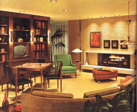 Vintage Interiors on Instagram: “#1960s #sixties  #60s #60sLounge #60sLivingRoom #lounge #LivingRoom  #VintageInteriors #60sInteriors #interior design #architecture…” 60s Living Room, 60s Interior Design, 1960s Living Room, Retro Style Living Room, Mid Century Modern Living Room Decor, 1960s Interior, 60s Interior, 60s Home, 1960s Home