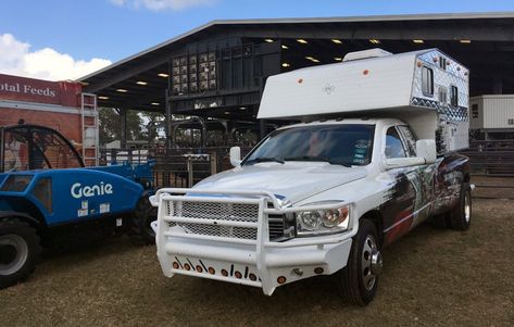 Capri makes custom truck #campers - what do you want in a #truckcamper?  Just ask Capri and they'll build it. #CapriCamper #rodeo #PRCA #bullfighter Camper Box, Fifth Wheel Campers, Truck Bed Camper, Rodeo Events, Truck Campers, Custom Truck, Rodeo Life, Popup Camper, Truck Camping