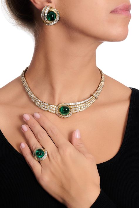 Emerald and diamond parure | Magnificent Jewels | Jewelry | Sotheby's Emerald Jewelry Necklace, Diamond Parure, Emerald Jewelry Set, Jewel Choker, Emerald Set, Emerald Diamond Earrings, Magnificent Jewels, Diamond Pendent, Antique Jewellery Designs