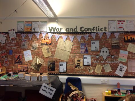 WW1/2 display Ww1 Display, Middle School Us History, Classroom Display, Air Raid, Year 3, Classroom Displays, Us History, Display Ideas, Middle School