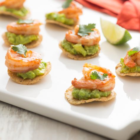 Shrimp Tostada Bites - Create the tastiest Shrimp Tostada Bites, Tostitos® own with step-by-step instructions. Make the best for any occasion. Shrimp Tostada, Shrimp Tostadas, Chicken Verde, Trending Recipes, Multigrain, Cheesy Chicken, How To Cook Shrimp, Family Favorite Meals, Favorite Snack