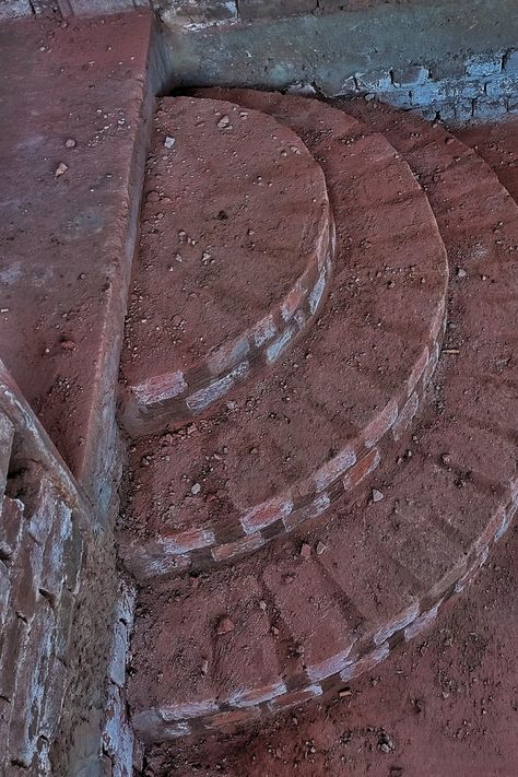 Curved Brick Steps, Rounded Brick Steps, Round Stairs Design, Round Stairs, Brick Steps, Stairs Makeover, Path Ideas, Front Steps, Old Bricks