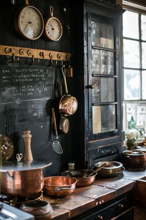 Farmhouse Dining Room Decor, Moody Kitchen, Farmhouse Kitchen Decor Ideas, Cottagecore Kitchen, Victorian Kitchen, Cozy Nooks, Farmhouse Kitchen Ideas, Minimalist Kitchen Design, Farmhouse Inspiration